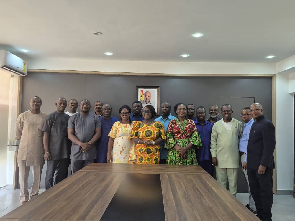 Hon. Abla Dzifa Gomashie meets with Heads of Agencies of MoTCCA